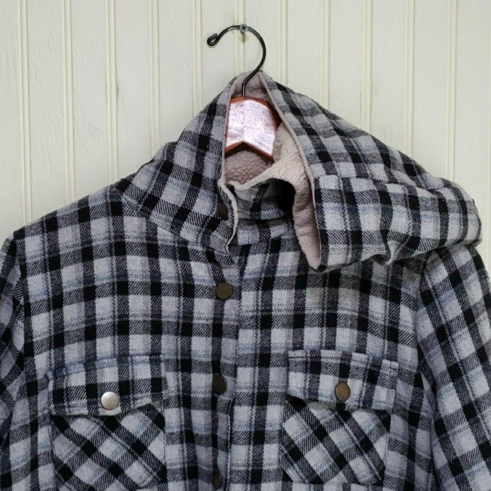 ZAFUL Jacket Womens XL Gray Plaid Flannel Hooded Sherpa Lined Snap Pockets Warm
